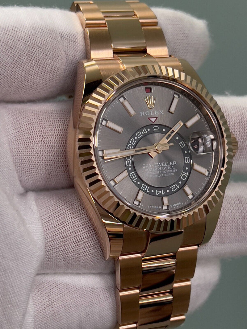 Rolex Sky Dweller 336935 Rhodium Dial 18K Everose Rose Gold Box Paper 2023