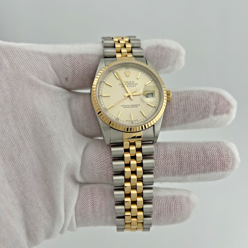 Rolex Datejust 16233 36mm Silver Dial 18k Gold Steel Box