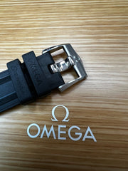 Omega 210.32.44.51.01.001 Seamaster Black Dial Rubber Strap Box Paper 2023